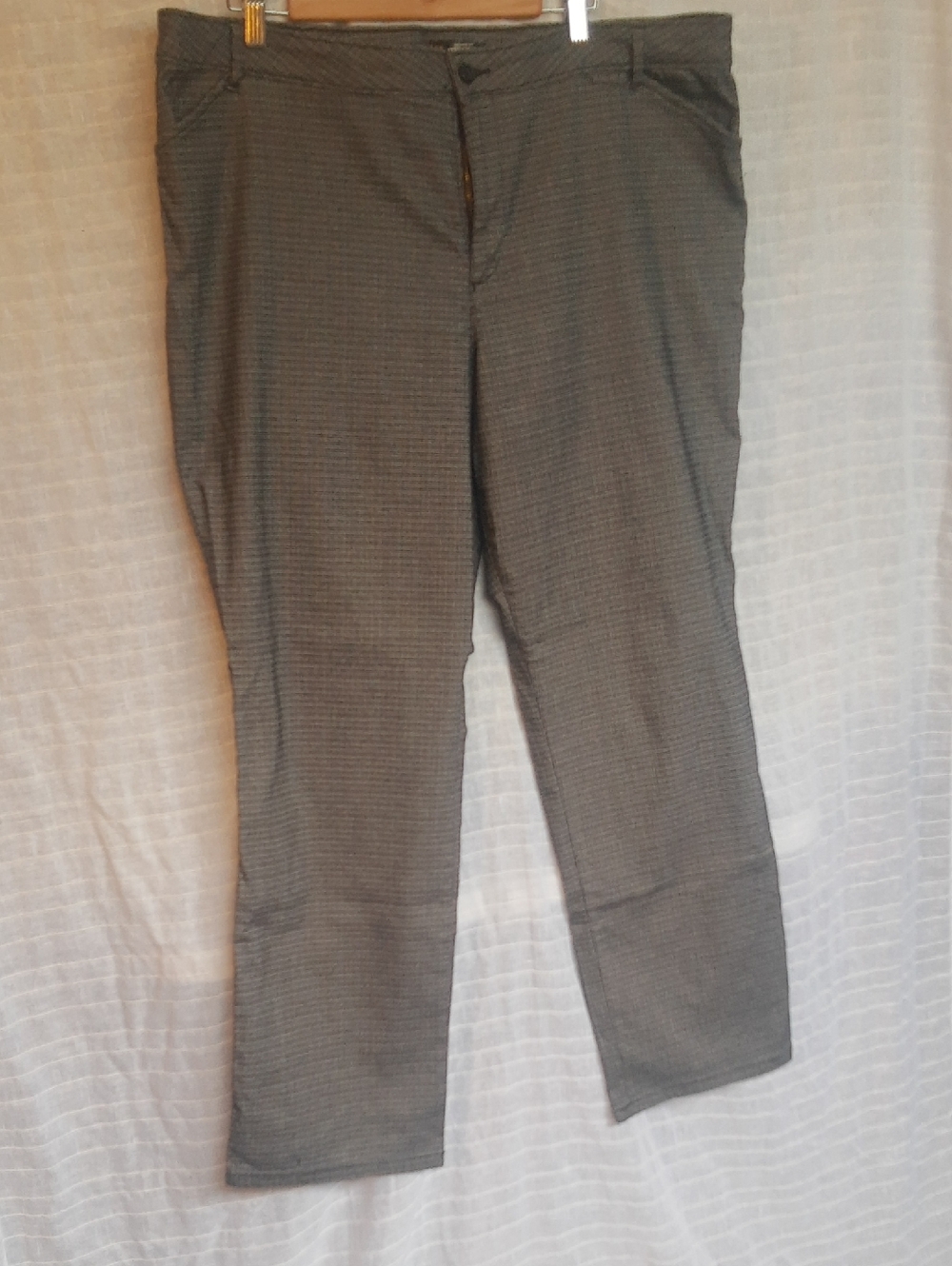 Lee Women's Gray Micro-Check Straight Leg Pants